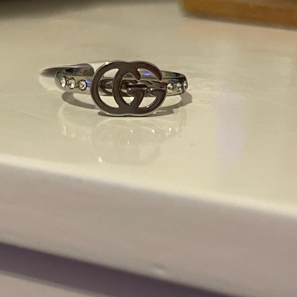Fashion GG Stainless Steel Silver Ring with Logo Design - Picture 1 of 10